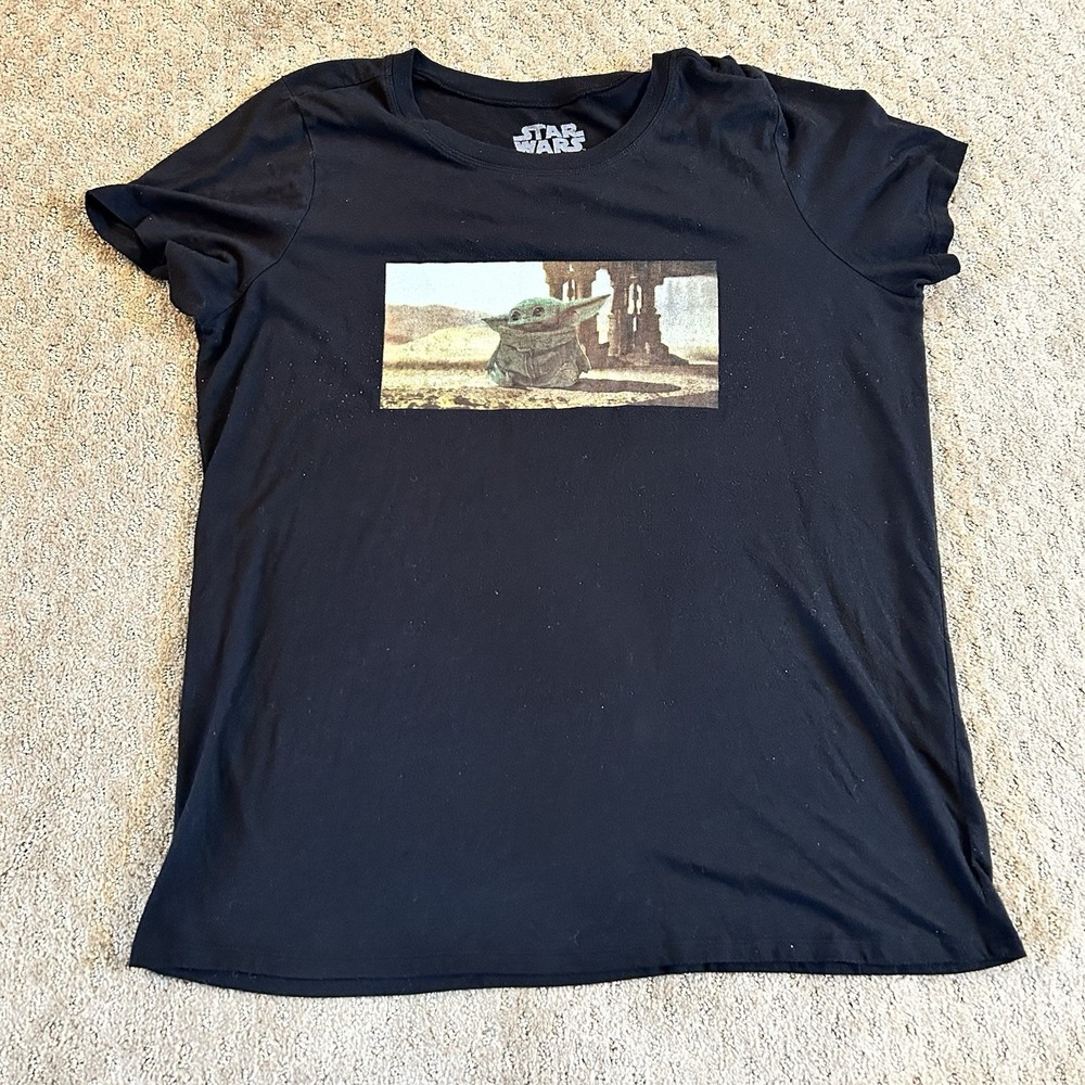 Star Wars Baby Yoda Grogu The Mandalorian Black‎ T Shirt Women's Size 2